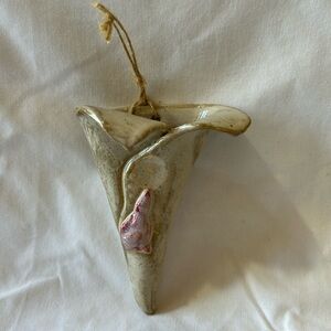 Pottery Handmade Wall Pocket with Coyote